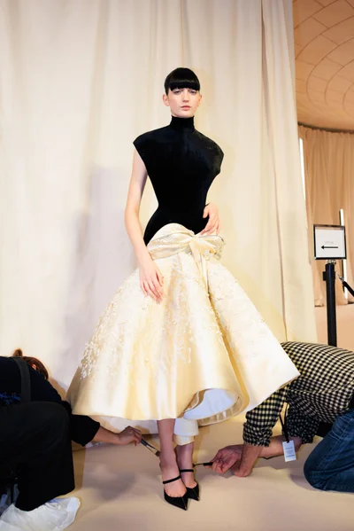 Look 3